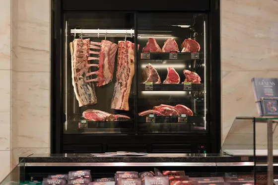 Fleisch- und Käsekühlvitrinen