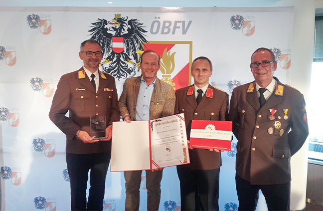 Award "Feuerwehrfreundlicher Arbeitgeber" IDEAL Kältetechnik